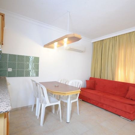 Kocer Club Apartments 马尔马里斯 外观 照片