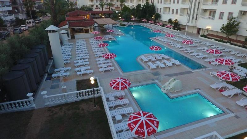Kocer Club Apartments 马尔马里斯 外观 照片